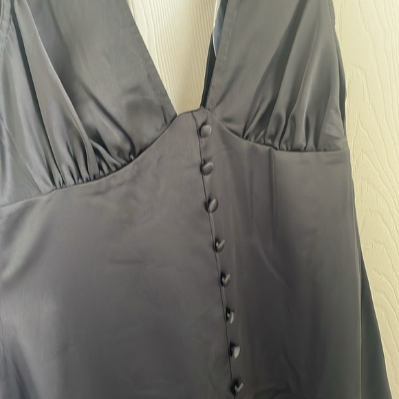 ASOS SATIN MIDI DRESS - Picture 2 of 7